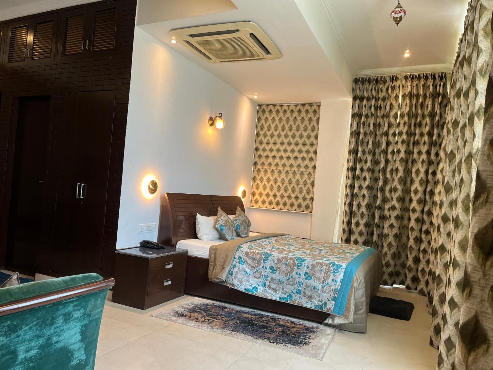 Treehouse Narmade A Riverfront Resort & Spa Narmadapuram Hoshangabad Экстерьер фото