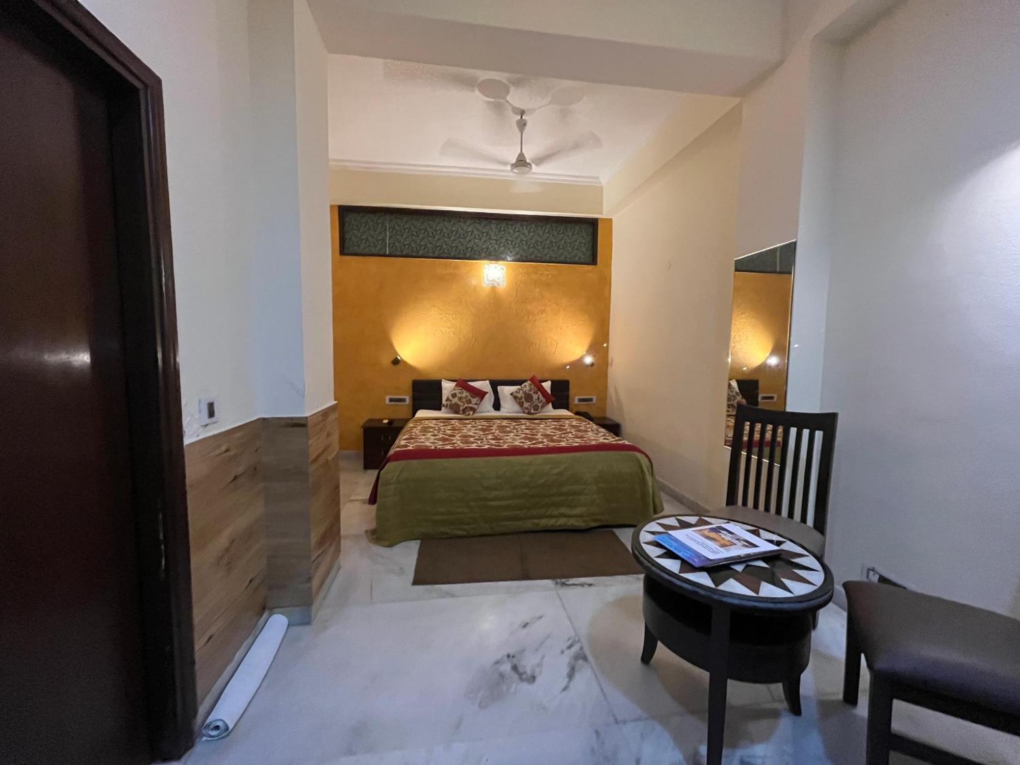 Treehouse Narmade A Riverfront Resort & Spa Narmadapuram Hoshangabad Экстерьер фото